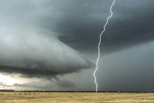 Gewitter: So verhältst du dich im Wohnwagen richtig